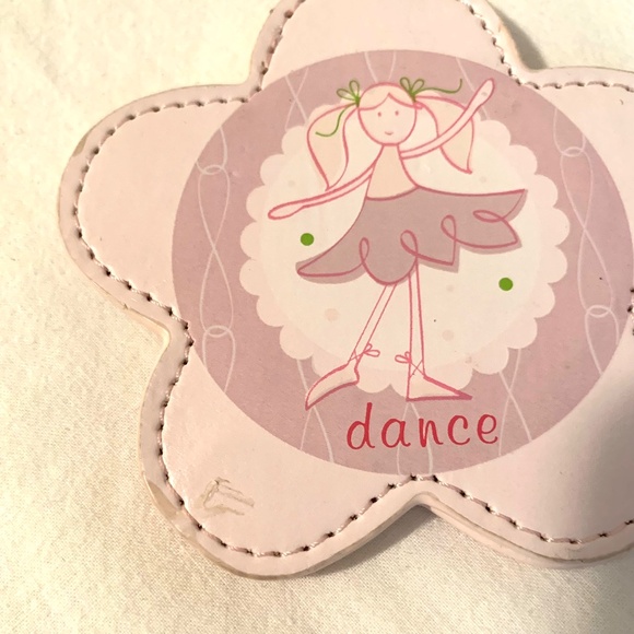 Ballet Bath Towel Soap Dish Set With Photo/ Mirror Keychain - Picture 13 of 16